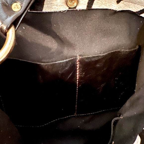 Wild Goose Cowhide Zebra Hobo - Picture 4 of 8